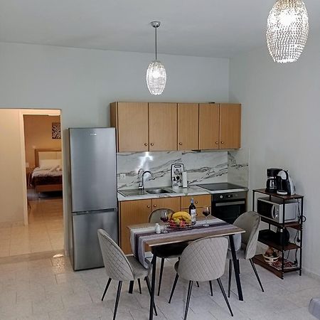 Cozy Kremasti Apartment Exterior photo