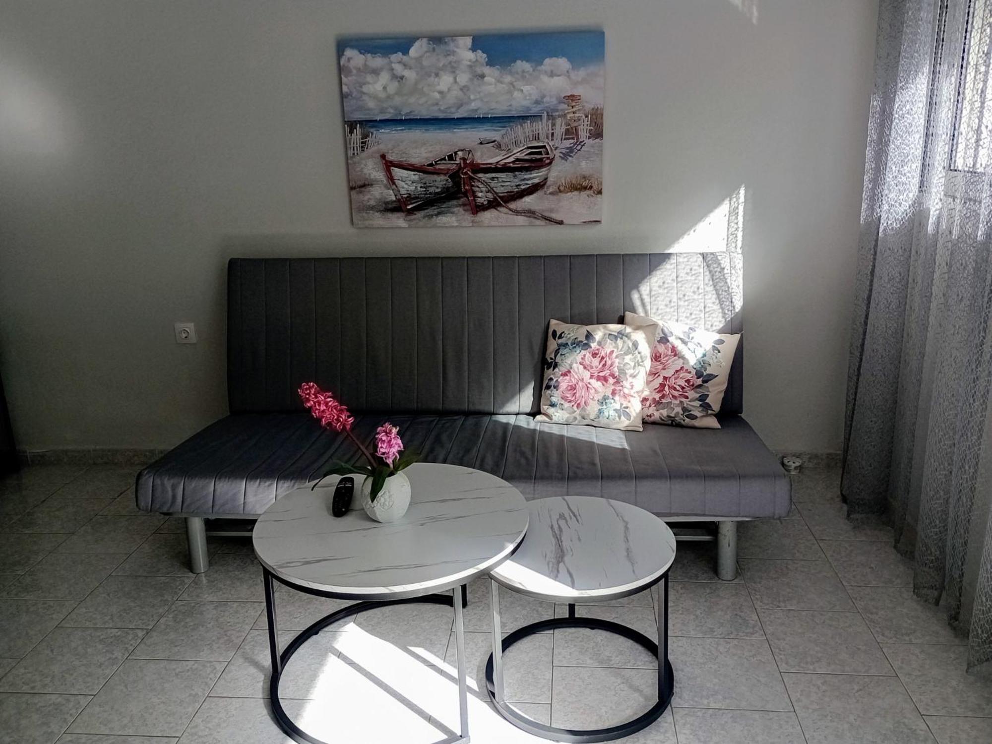 Cozy Kremasti Apartment Exterior photo