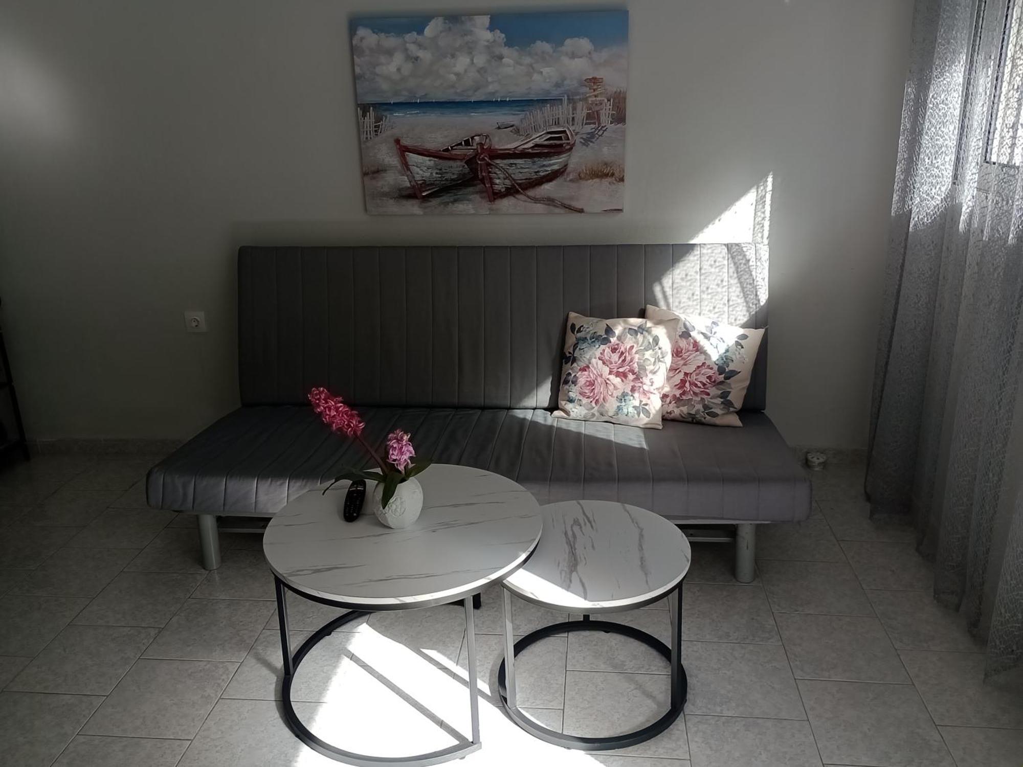 Cozy Kremasti Apartment Exterior photo