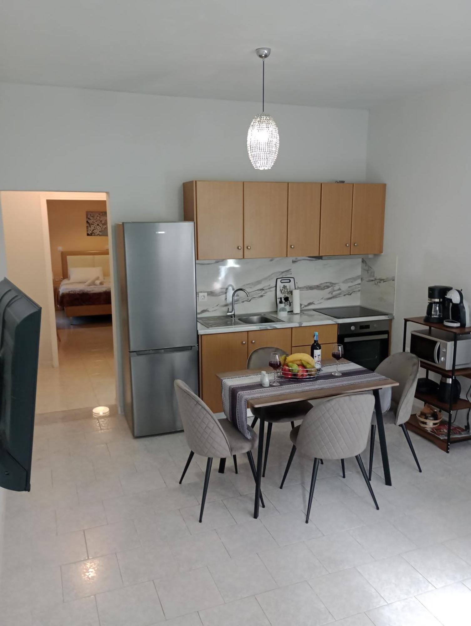 Cozy Kremasti Apartment Exterior photo