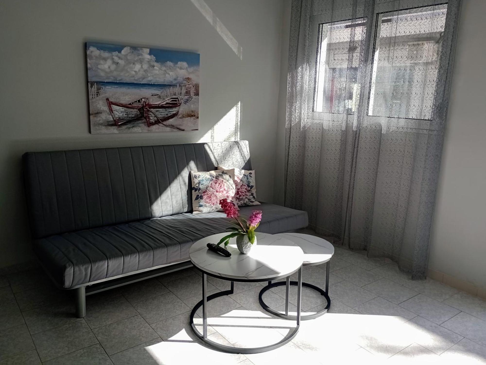 Cozy Kremasti Apartment Exterior photo